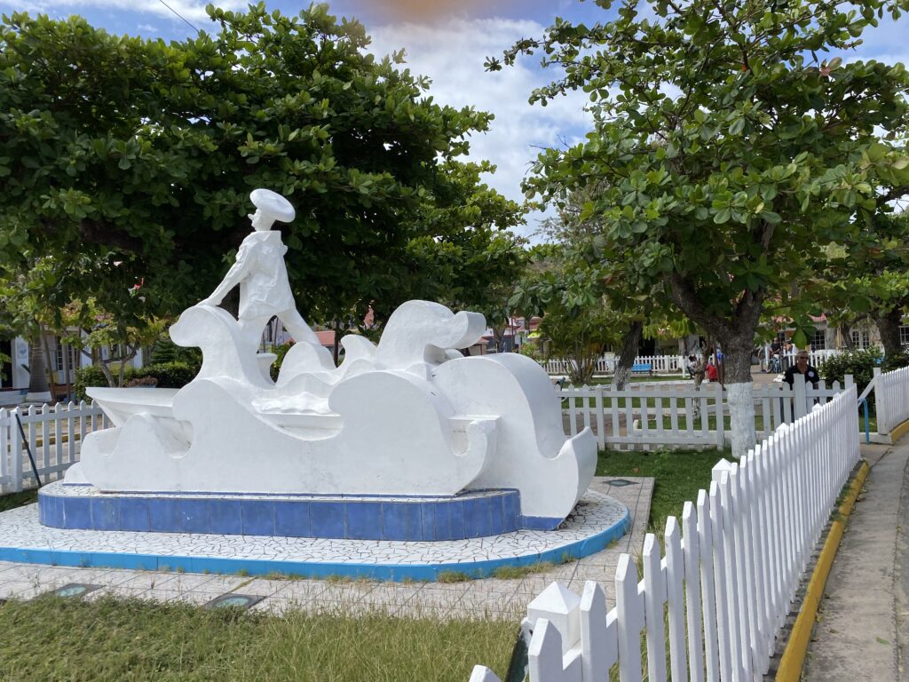 sculpture place terre de haut